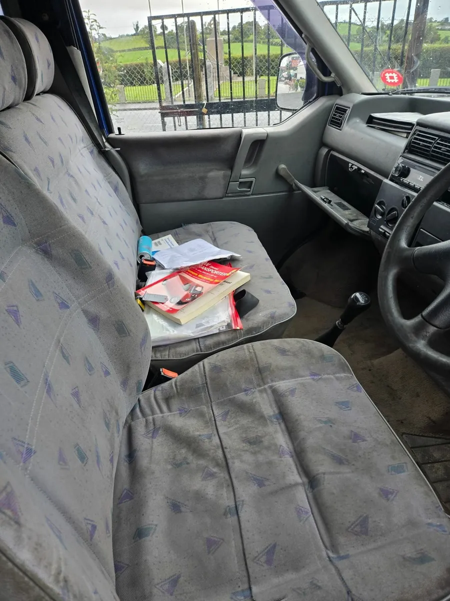 Volkswagen Caravelle 1998 Transporter t4 dayvan-ca - Image 2