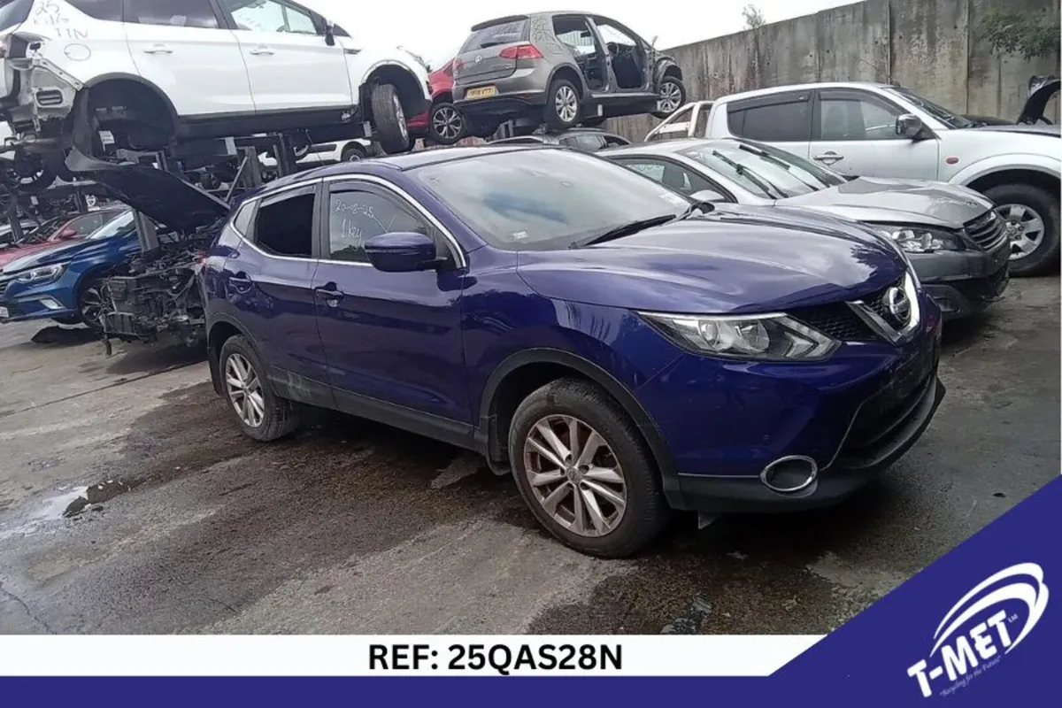2015 NISSAN QASHQAI BREAKING FOR PARTS - Image 1
