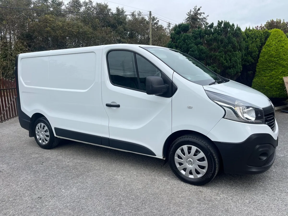 192 Renault Trafic - low mileage - Image 1