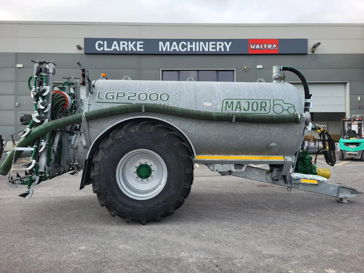 Major 2000gal Tank -- Old Stock Special - Image 1