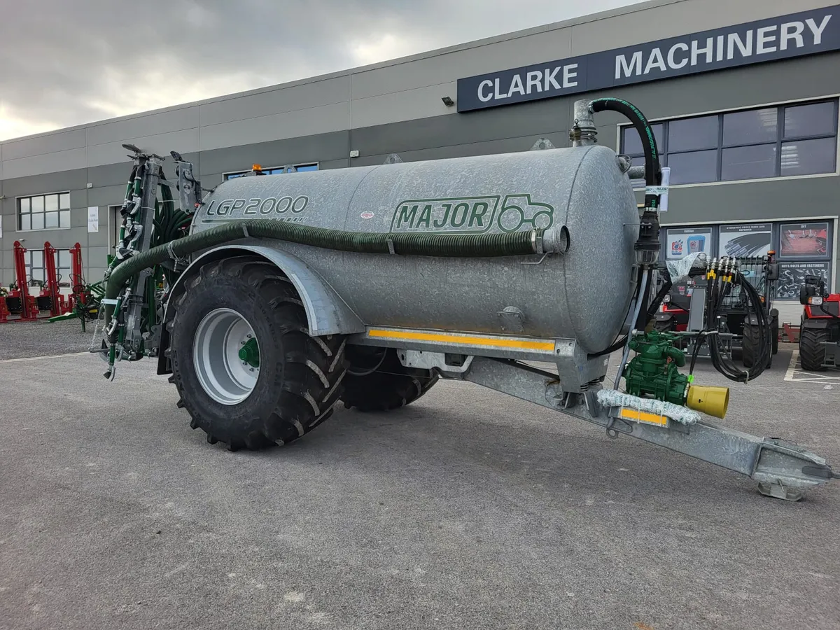 Major 2000gal Tank -- Old Stock Special - Image 2