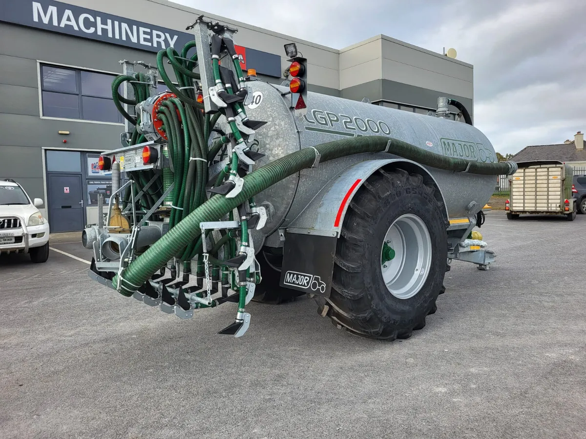 Major 2000gal Tank -- Old Stock Special - Image 3