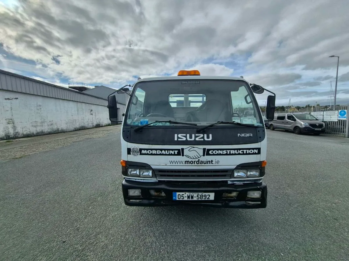 Isuzu NQR 7.5 tonne tipper truck - Image 1