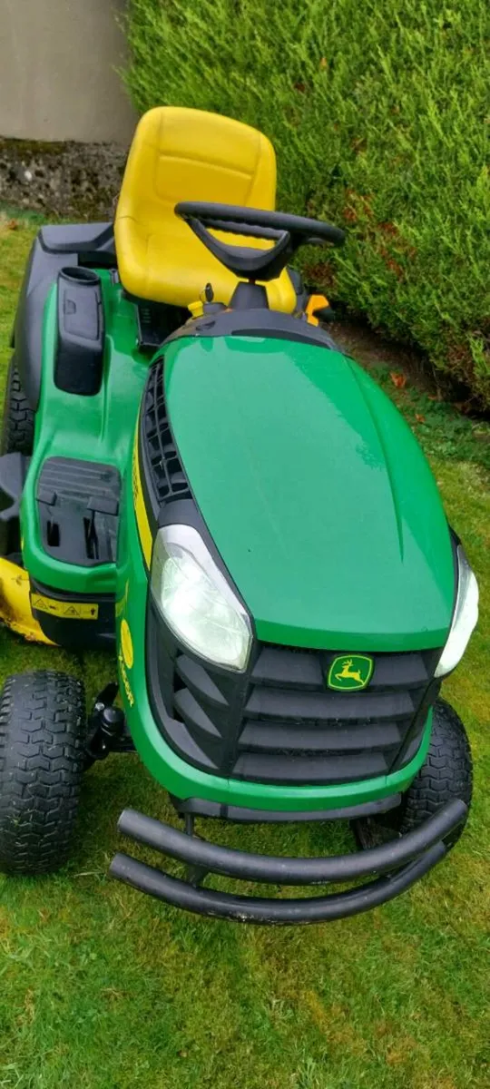 John Deere lawnmower - Image 2