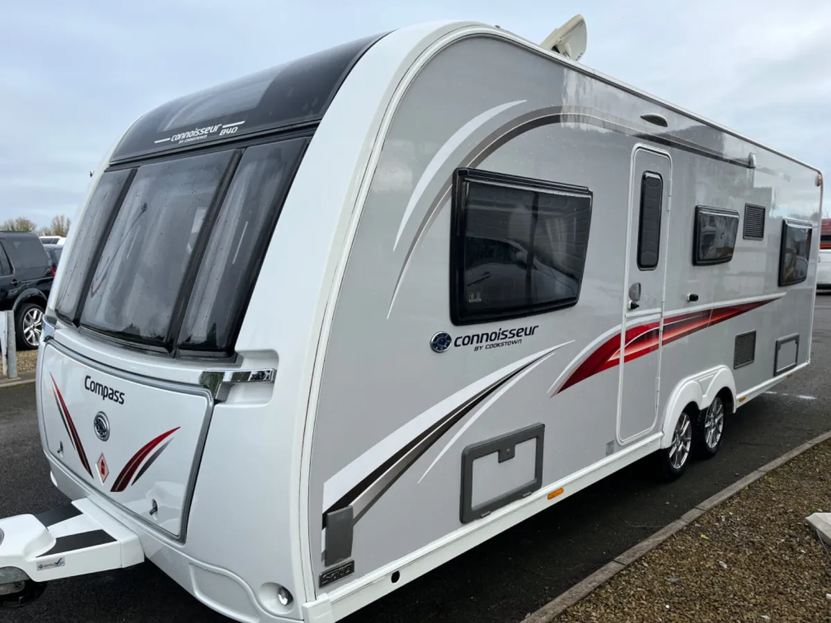 2018 COMPASS CONNOISSEUR 840 6/7 BERTH HI SPEC!!! - Image 2