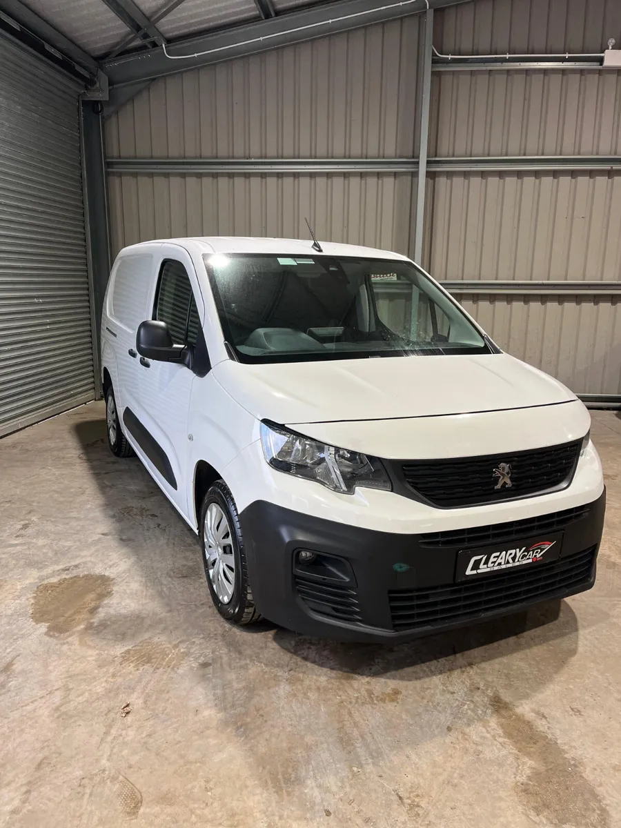 Peugeot Partner 2021, FSH, High Spec, Crew Van - Image 1