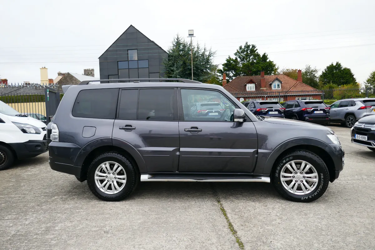 152, MITSUBISHI PAJERO LWB N1 5-ST AT N 4DR A AUTO - Image 3