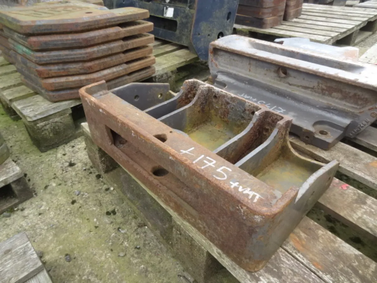 MF Massey Ferguson Tractor Weight Carriers - Image 1