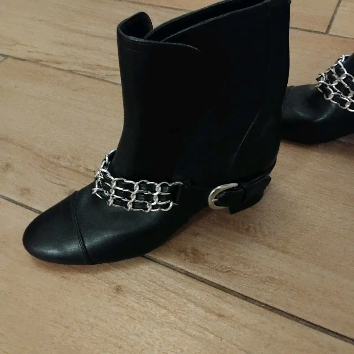 Ladies boots - Image 2