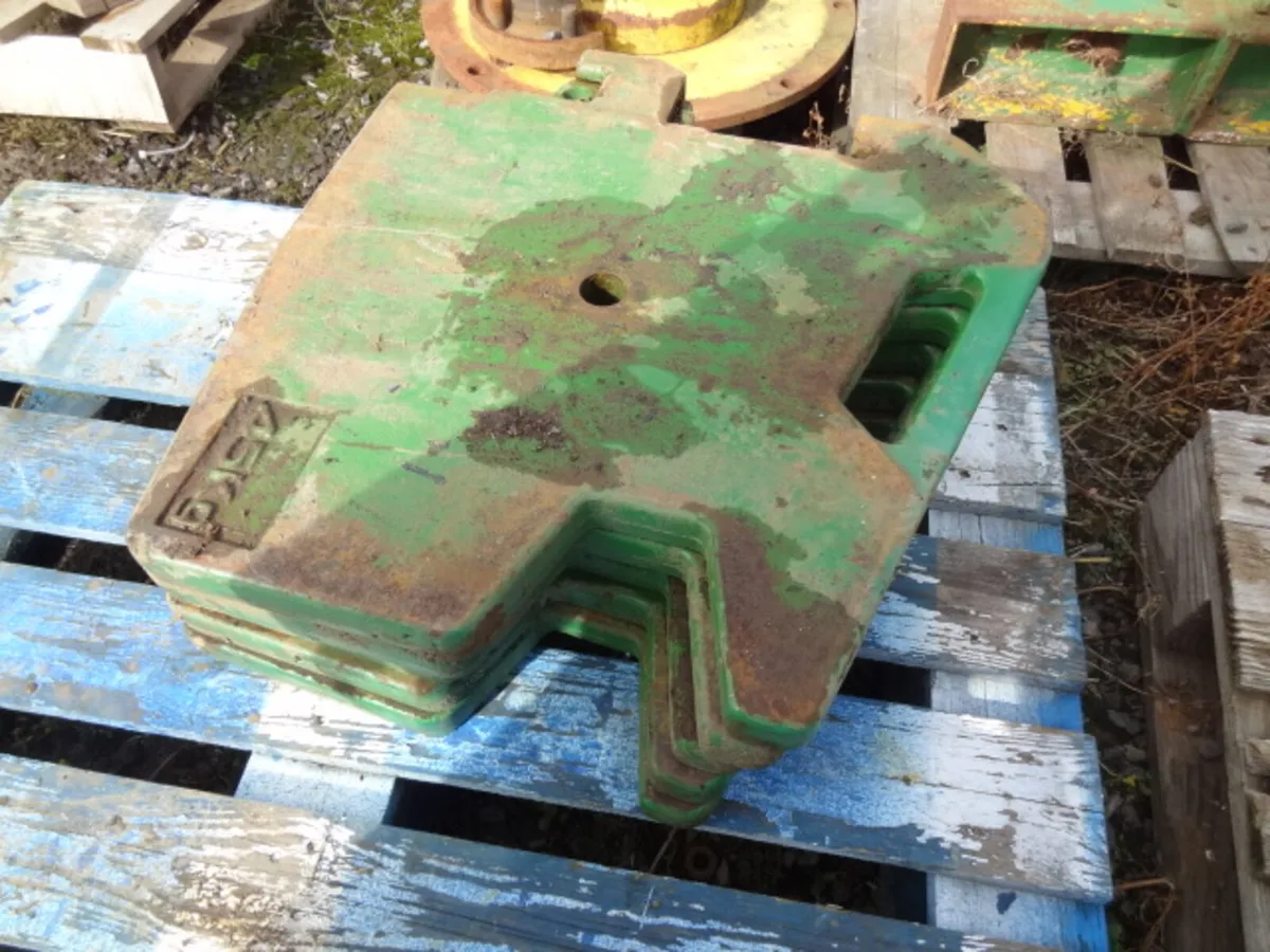 MF Massey Ferguson 45KG Slim Tractor Weights - Image 3