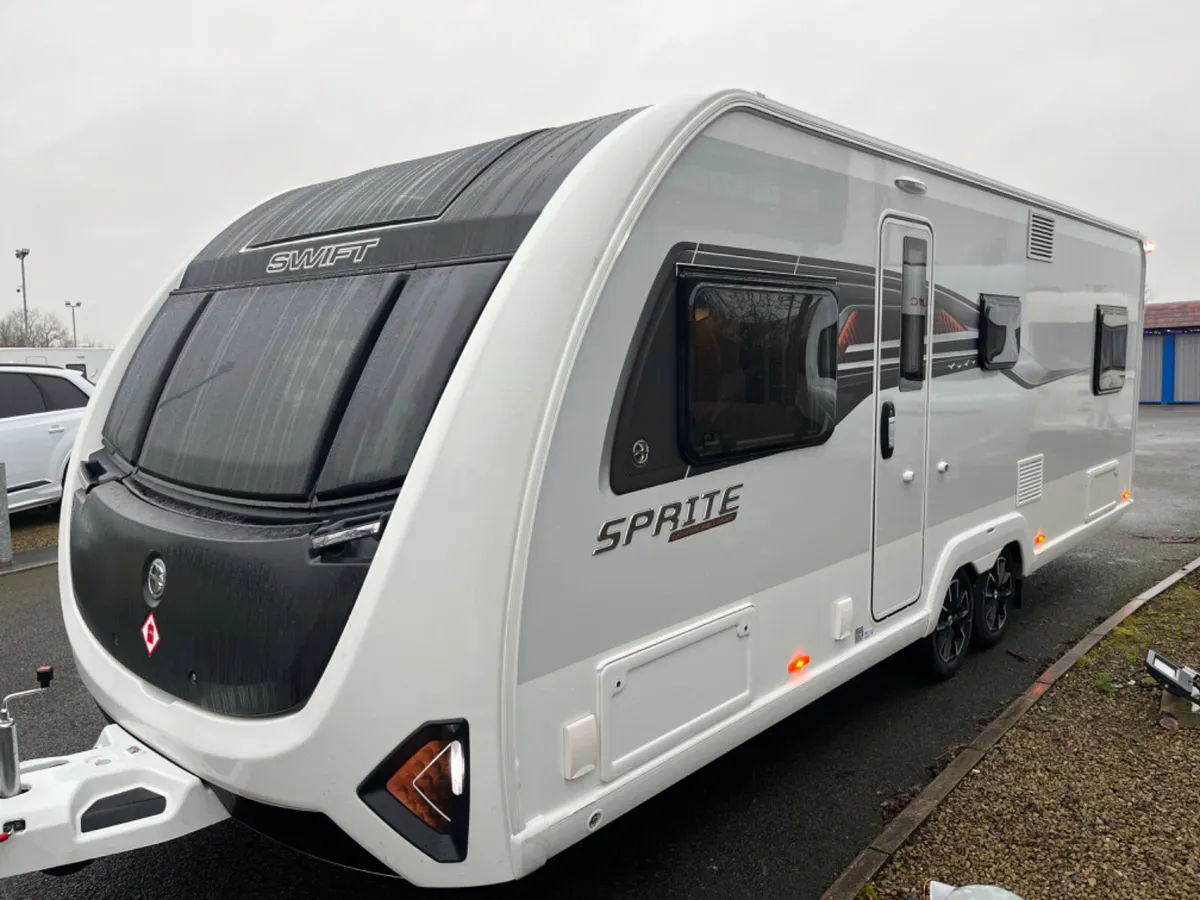 2025 SWIFT EXCLUSIVE 6/7 BERTH 8FT D/ SPECIAL!! - Image 2