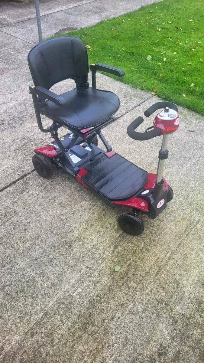 Airglide self folding mobility scooter - Image 1