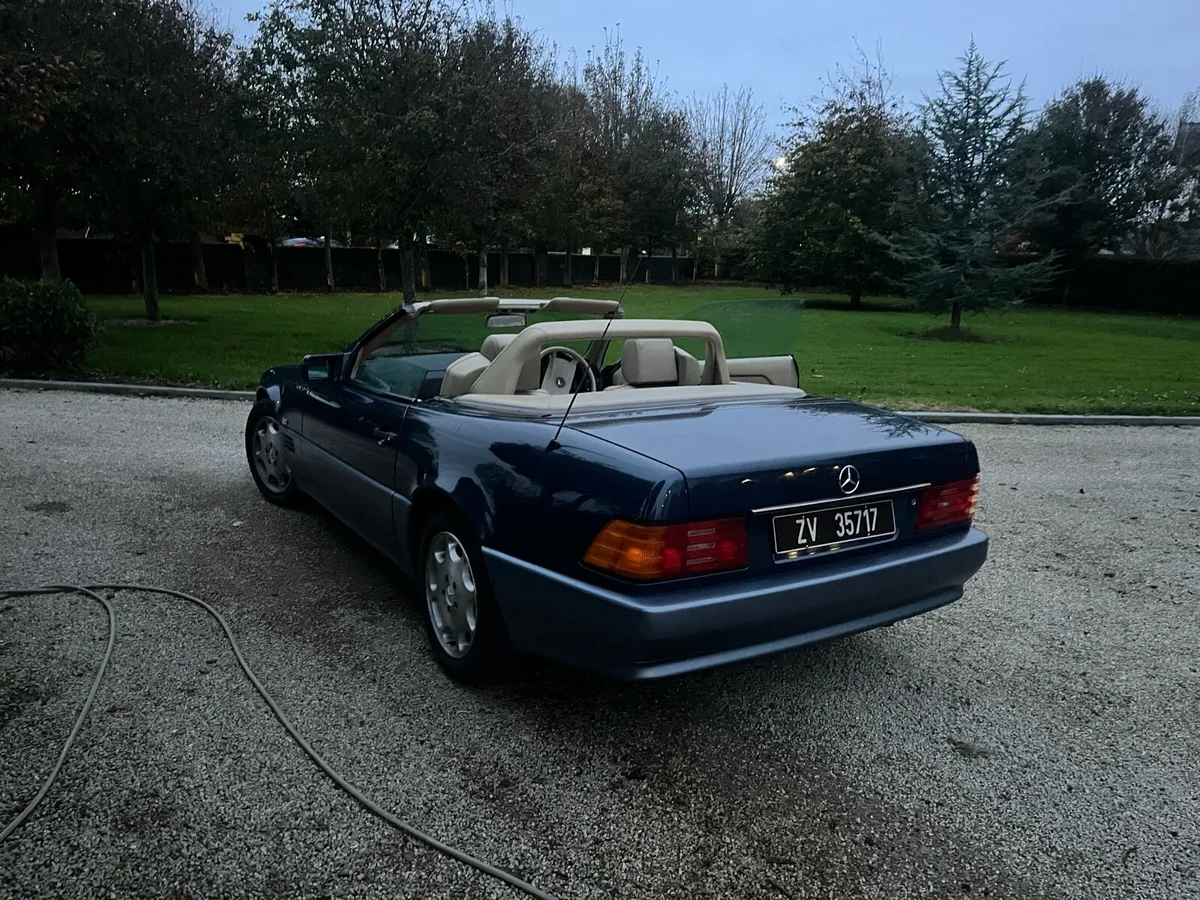 SL 300 - 1990 as new. - Image 2