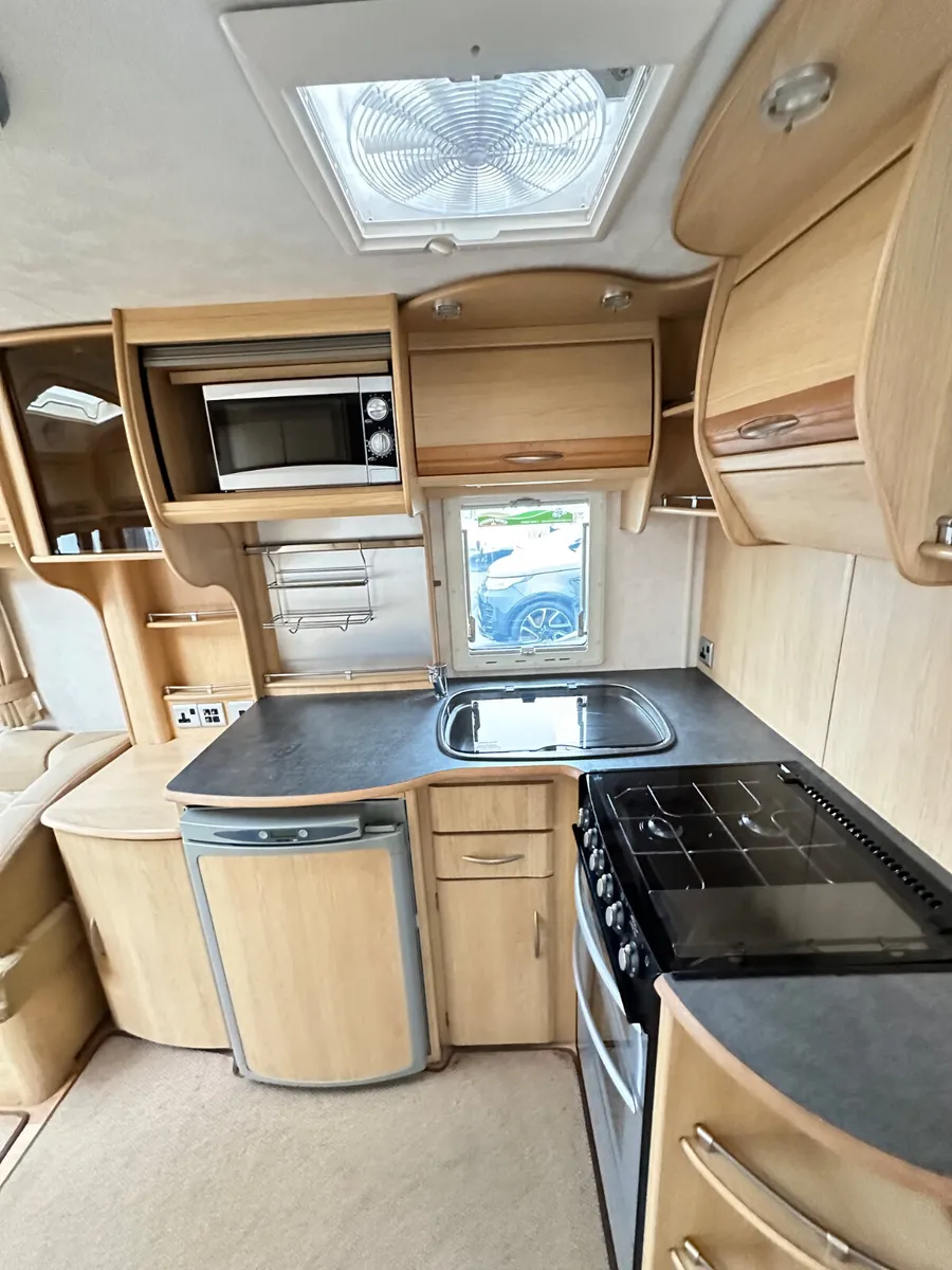 ✨STUNNING COACHMAN PASTICHE 2 BERTH✨ - Image 4