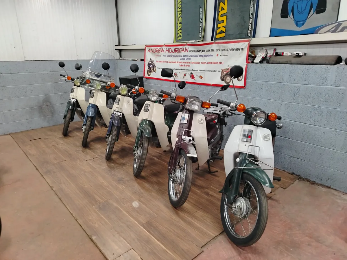 Selection of Honda 50's - Image 1