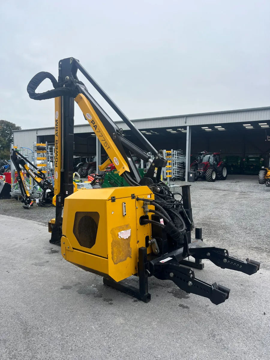 McConnel PA7775T Hedge Cutter 🌾 - Image 4