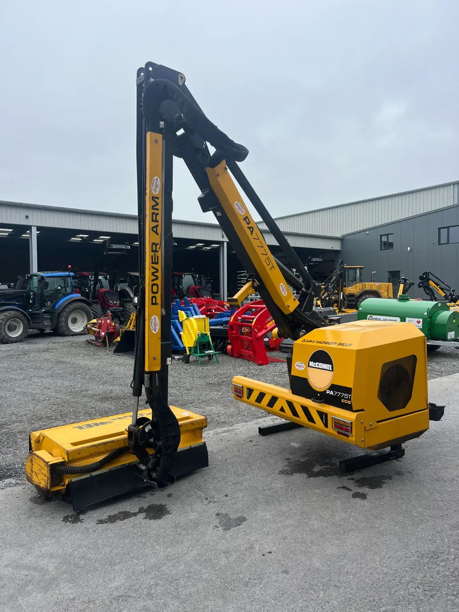 McConnel PA7775T Hedge Cutter 🌾 - Image 3
