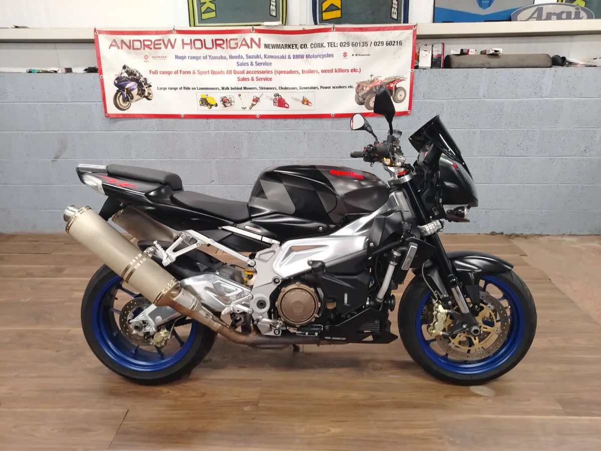 Aprilia RSV1000 Tuono - Image 1