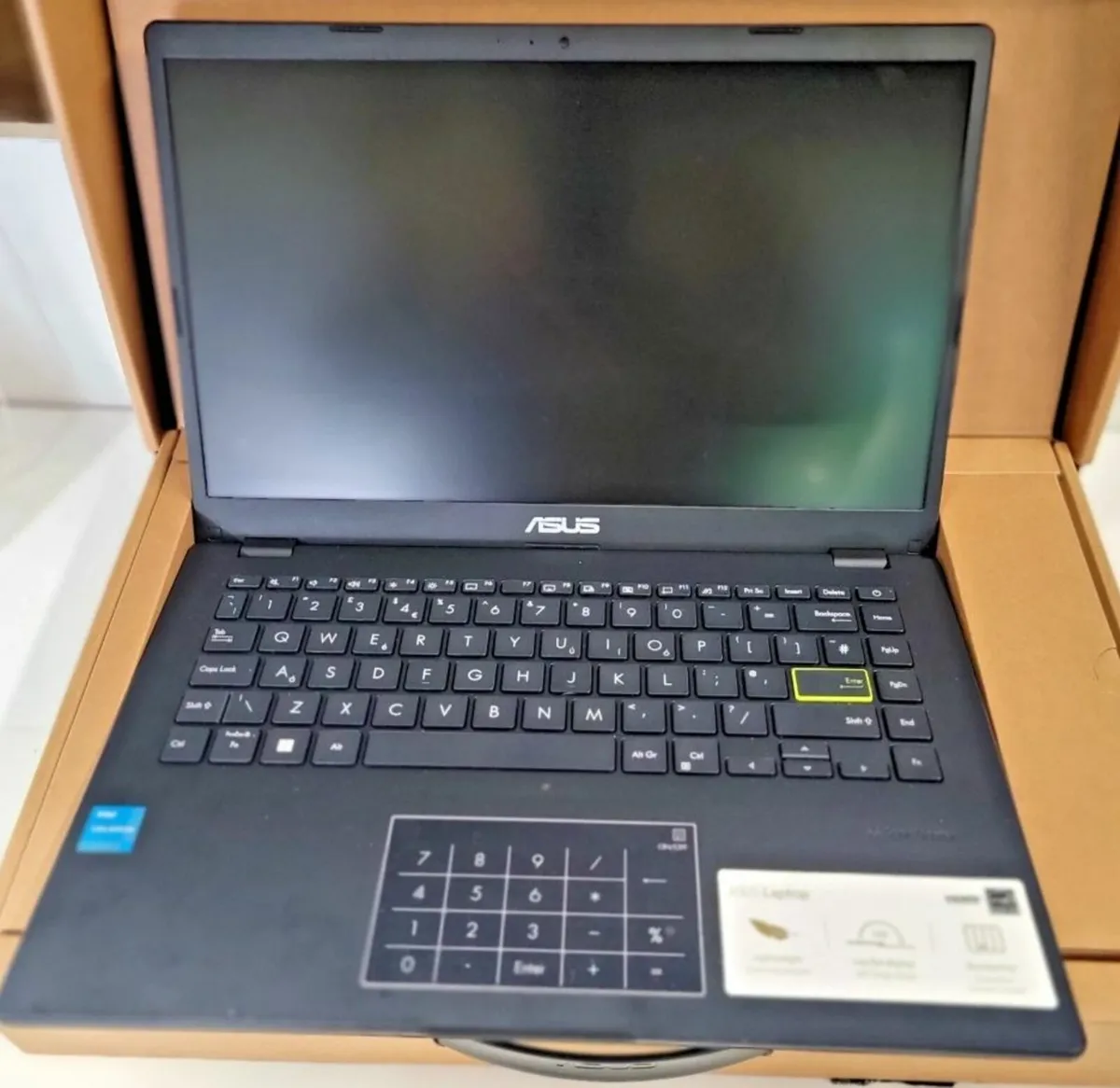 Asus E410 laptop - Image 2