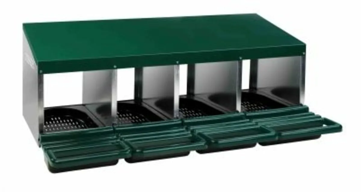 Rollaway Steel Nest Boxes - Image 3