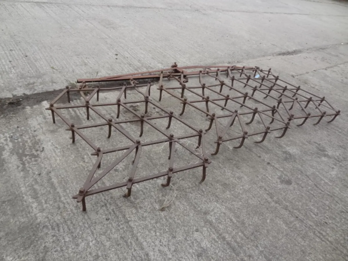 Trailed 3 section Pin Harrow - Image 4