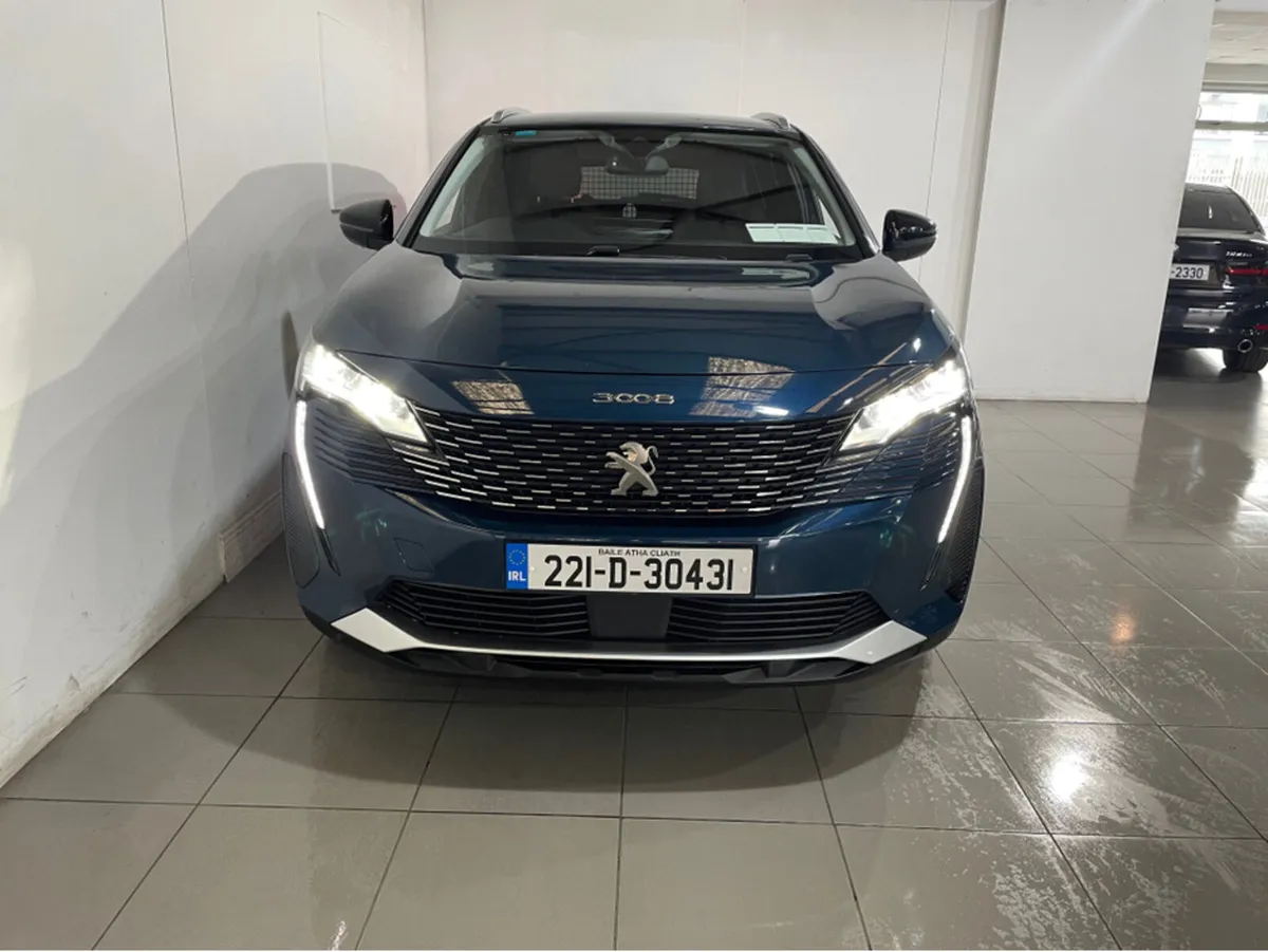 Peugeot 3008 ALLURE VAN 1.5 BLUE HDI PRICE INCLUDE - Image 2