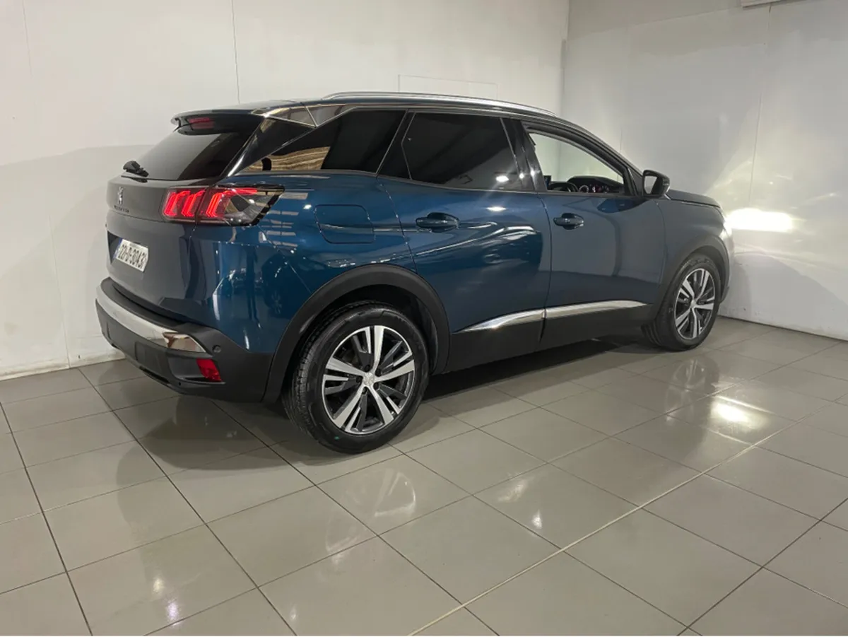 Peugeot 3008 ALLURE VAN 1.5 BLUE HDI PRICE INCLUDE - Image 3