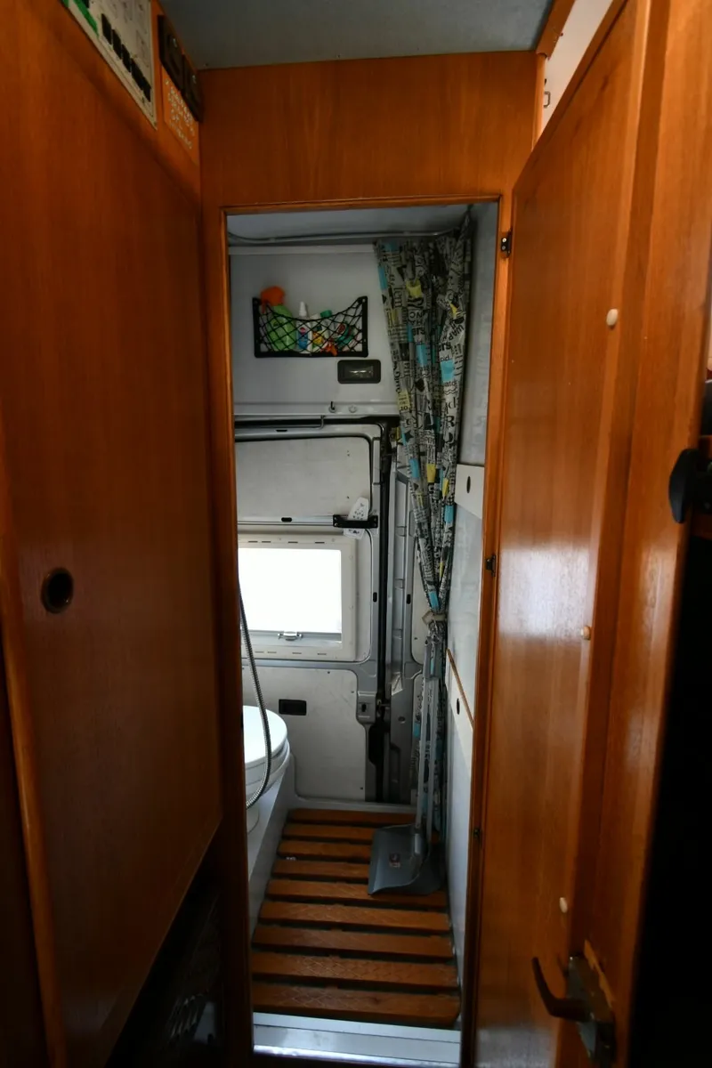 Iveco Daily Campervan for sale *REDUCED* - Image 2