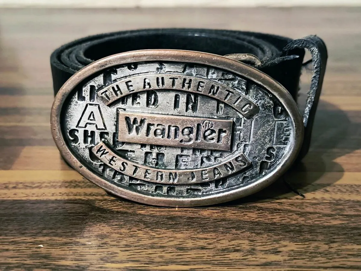 Wrangler cow Leather Belt  Antiqued  buckle - Image 1
