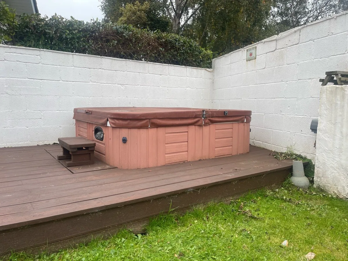 Hot tub - Image 3