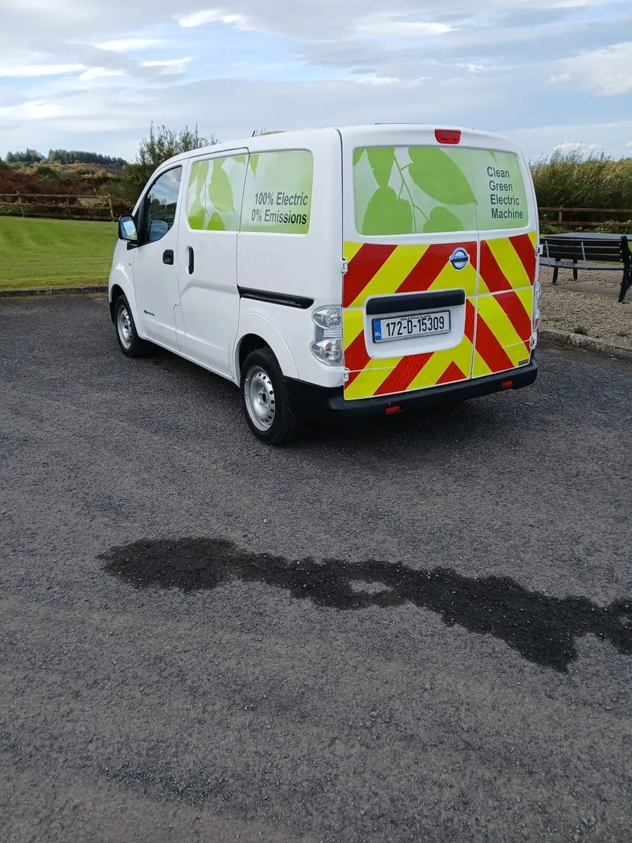 Nissan nv 200 electric van - Image 3