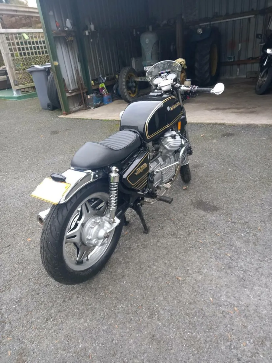 Motorcycle - Image 4