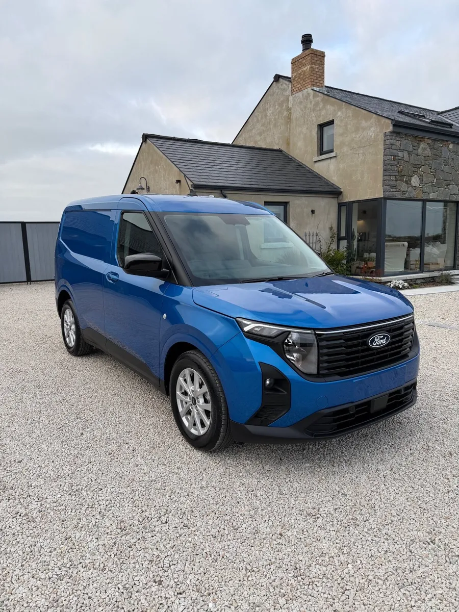 2024 Ford Transit courier Limited - Image 1