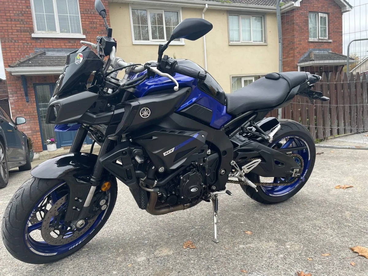 2019 YAMAHA MT10 - Image 2