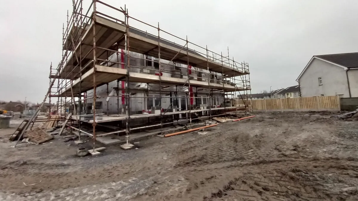 Bricklaying, Blocklaying, brick cladding, groundwo - Image 1