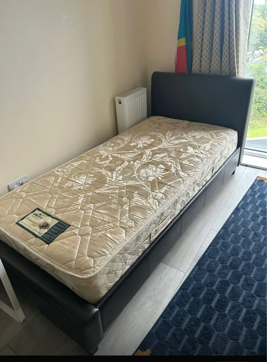 Single bed frame - Image 1