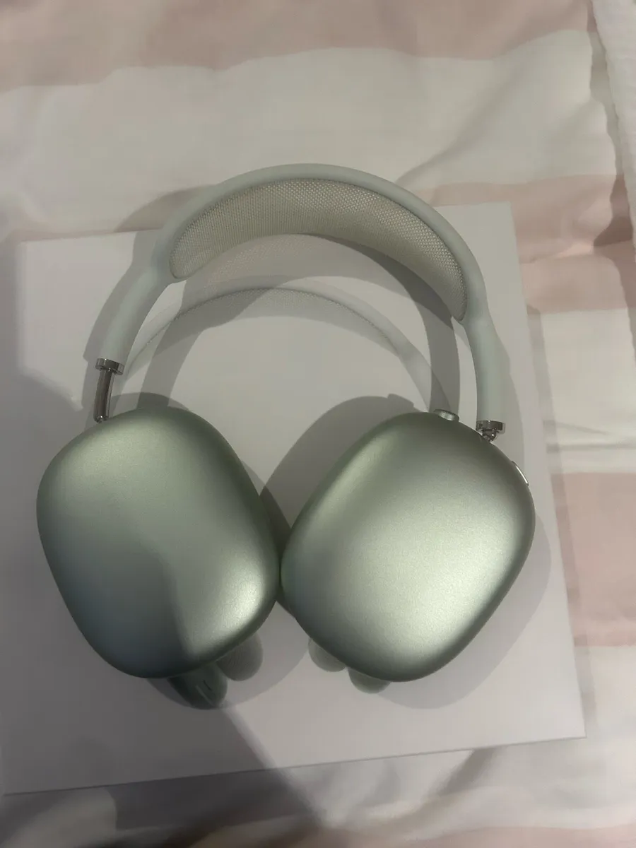 Apple AirPod pro max - Image 1