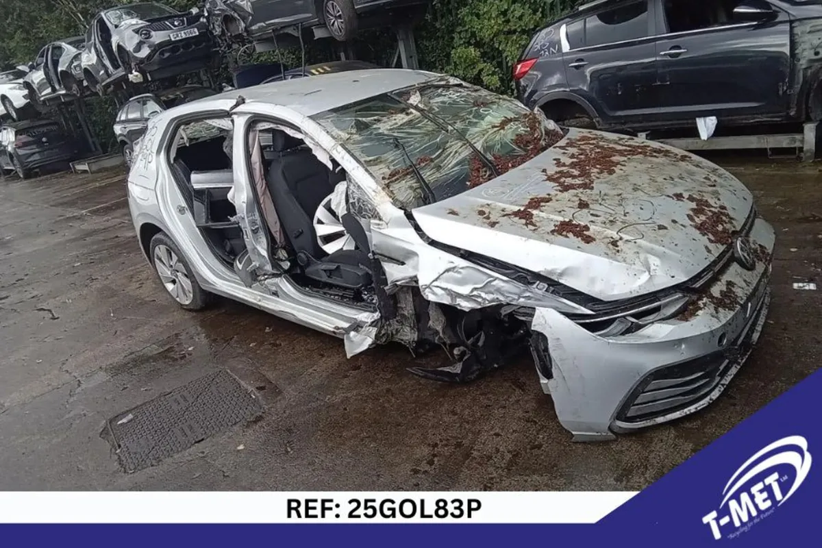 2023 VOLKSWAGEN GOLF BREAKING FOR PARTS - Image 3