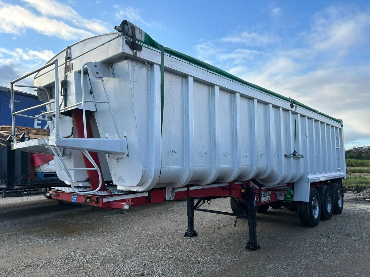 SDC Bulk trailer for sale - Image 2
