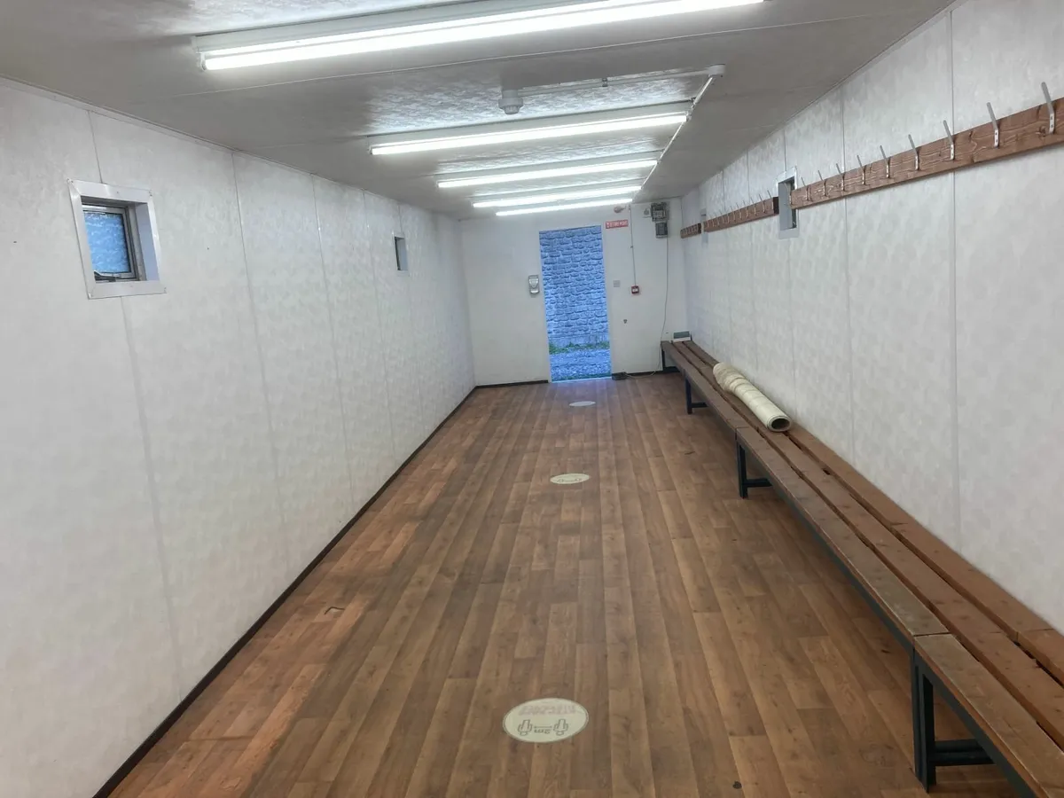 Container - Locker Room - Image 4