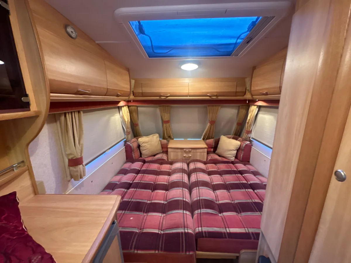 SUPER LIGHTWEIGHT 2 BERTH - Image 3