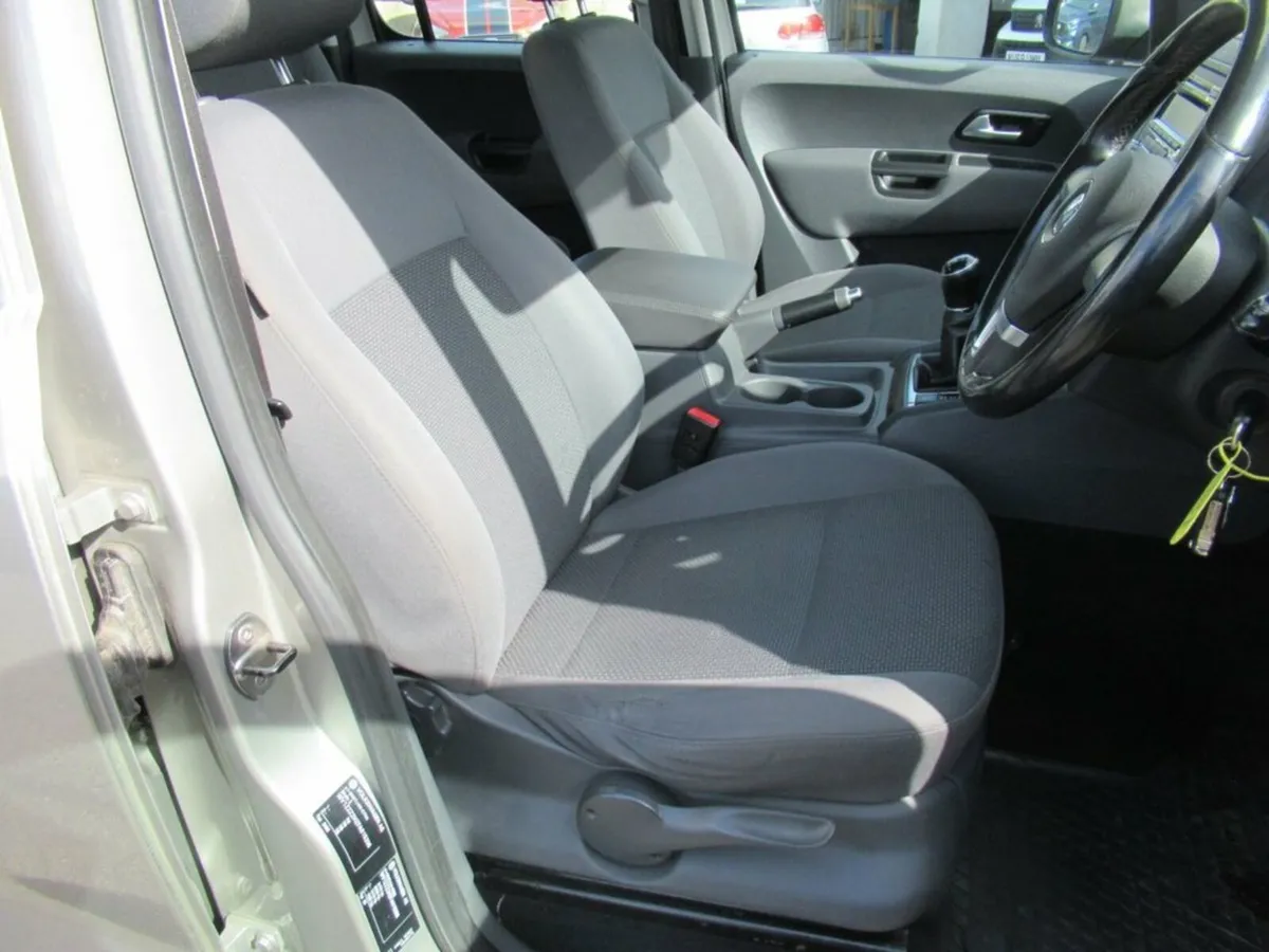 2.0 BiTDI Trendline Pickup Double Cab 4dr Diesel M - Image 3