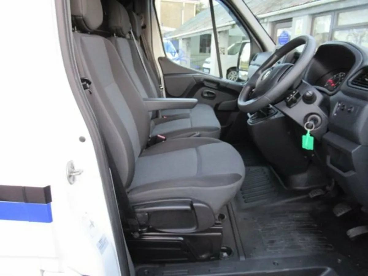 2.3 LM35 BUSINESS ENERGY DCI 150 BHP LWB - Image 3