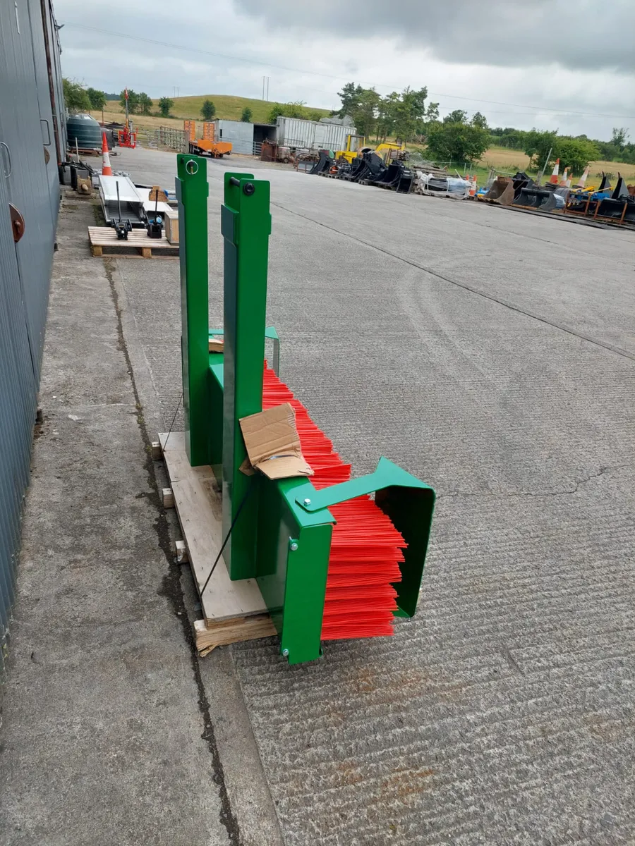 Heavy duty brush / sweeper - Image 4