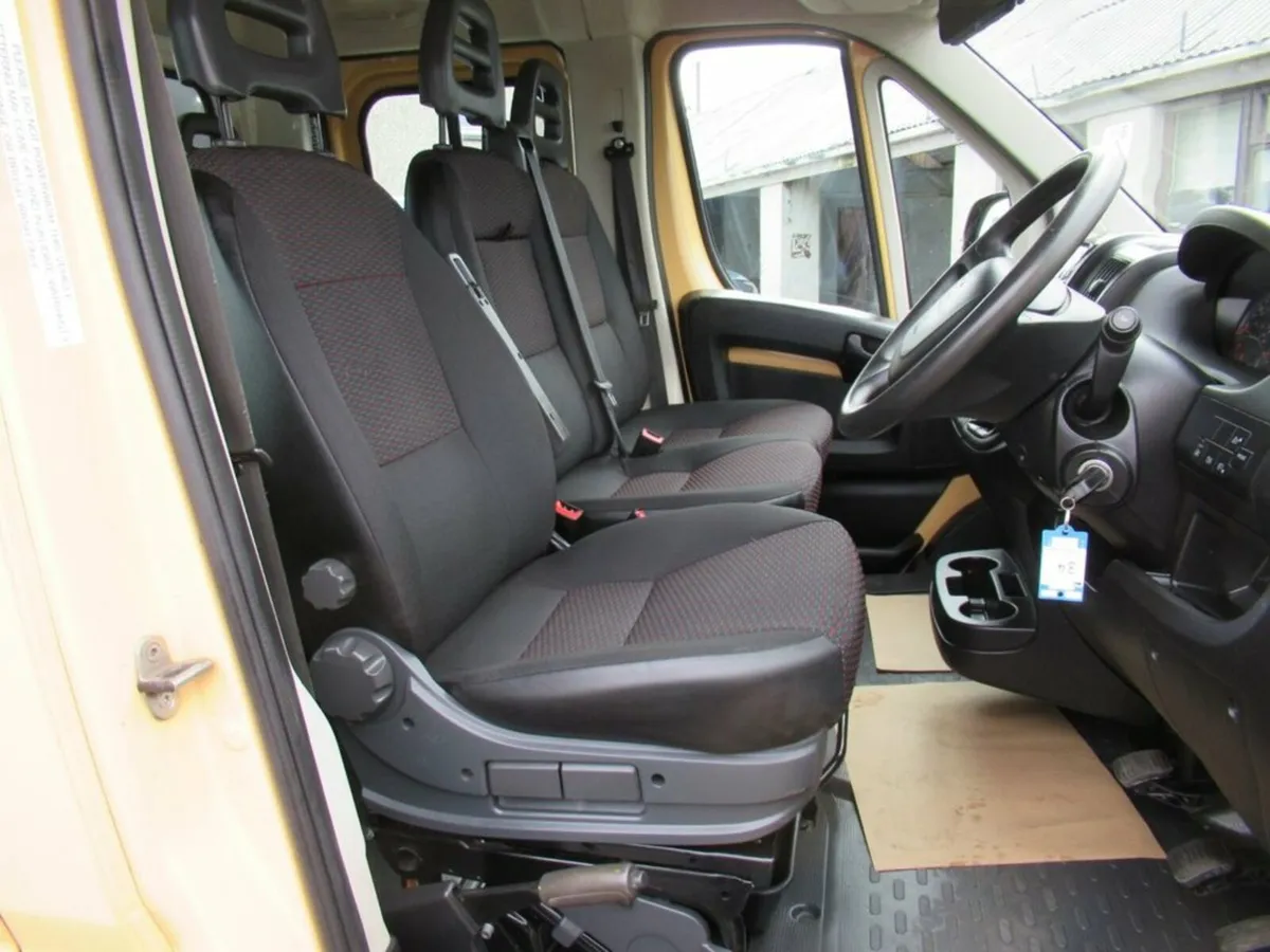BLUEHDI DROPSIDE 335 7 SEATER CREW CAB L3 - Image 3