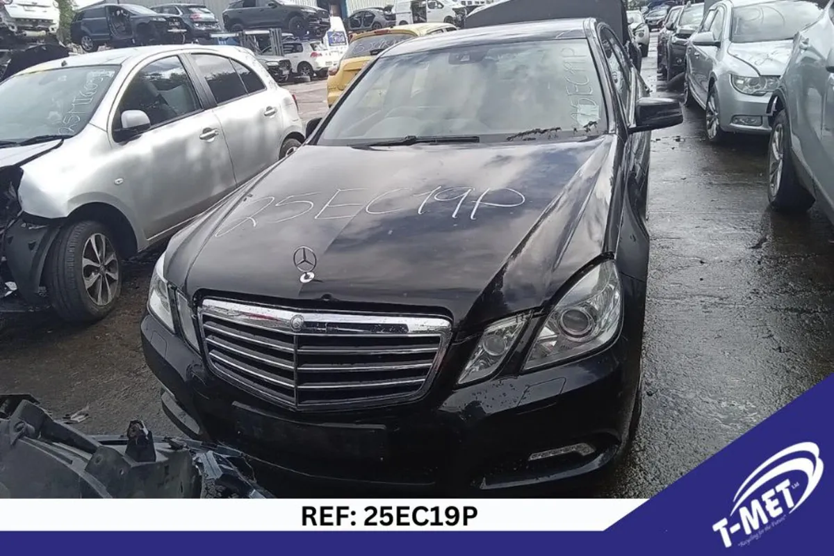2009 MERCEDES E-CLASS BREAKING FOR PARTS - Image 2