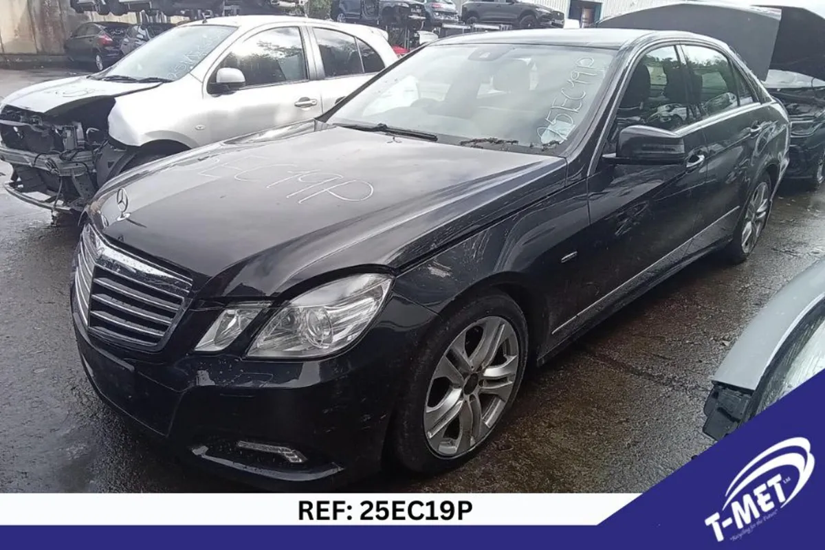 2009 MERCEDES E-CLASS BREAKING FOR PARTS - Image 1