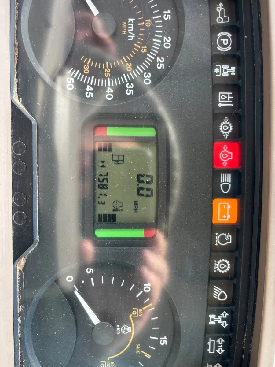 08,JOHN DEERE 6230 c/w Q45 Loader - Image 4