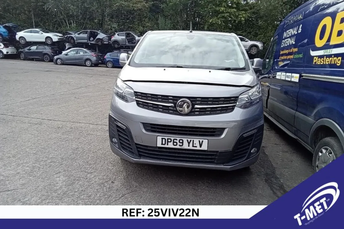 2019 VAUXHALL VIVARO BREAKING FOR PARTS - Image 2