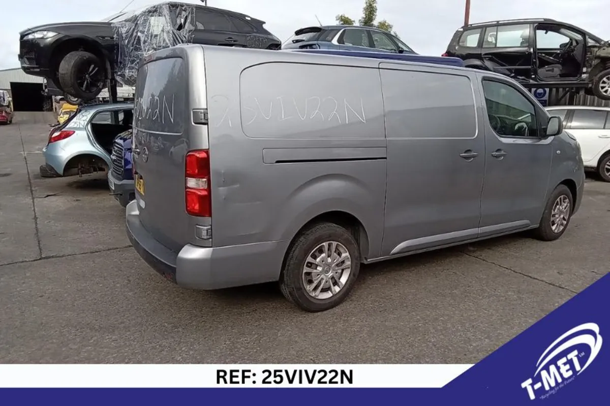 2019 VAUXHALL VIVARO BREAKING FOR PARTS - Image 4